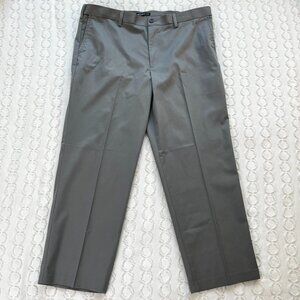 Dockers Men's Comfort Khaki Pants W42 L30 Classic Fit Flat Front Grey #810093